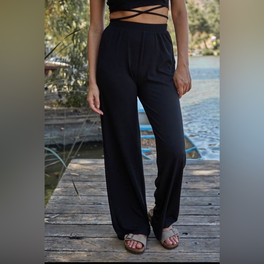 *SALE* Flow With It Ribbed Pants in Black